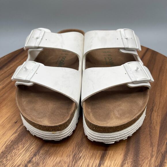 Birkenstock White Sandals - Picture 2 of 8